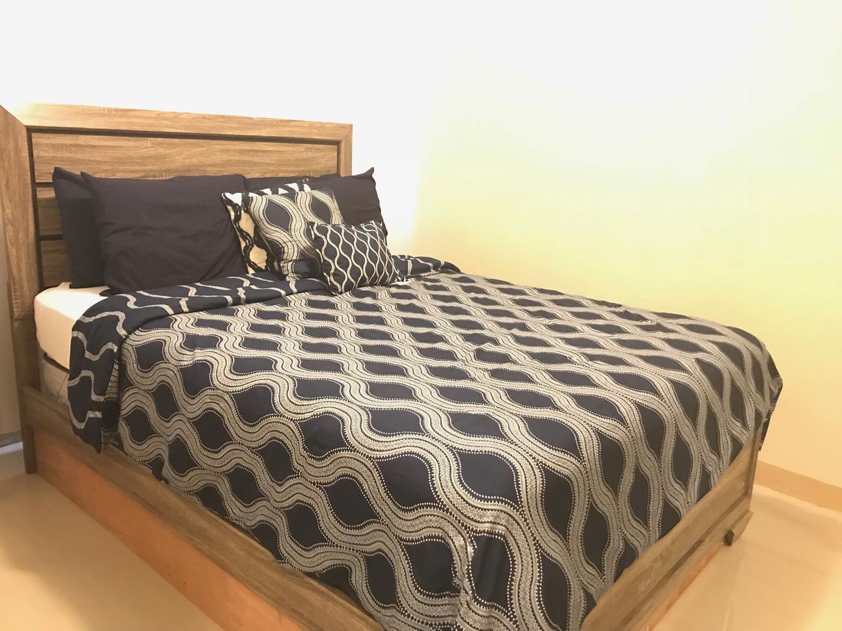 1 Bedroom / 1 Bath . Private Apt. Free Wifi, Interent & Parking Sinajana Exterior foto