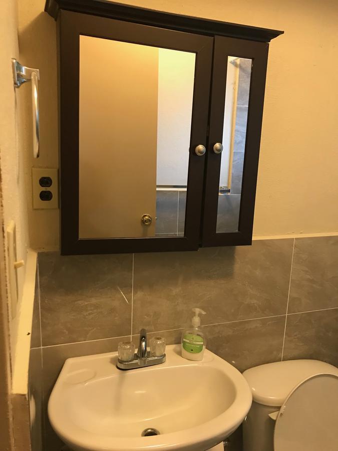 1 Bedroom / 1 Bath . Private Apt. Free Wifi, Interent & Parking Sinajana Exterior foto