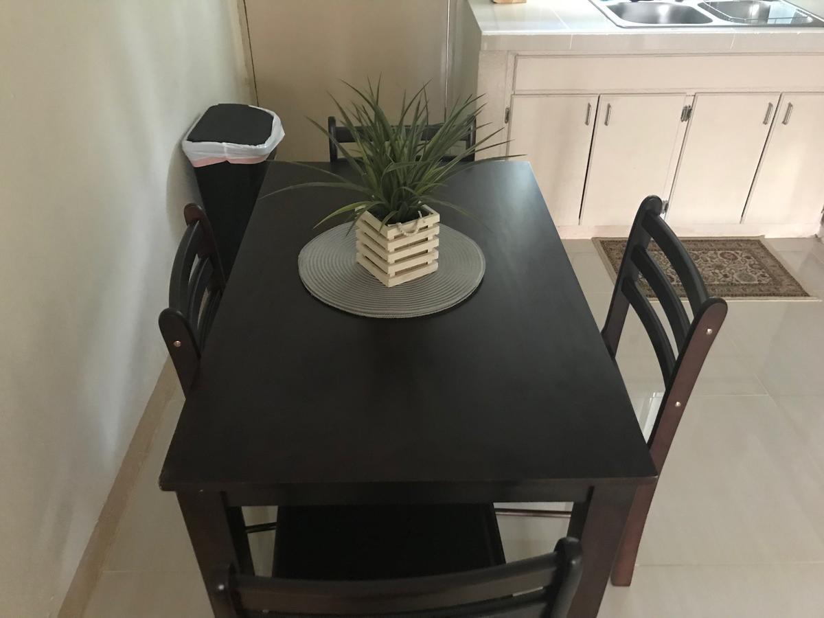 1 Bedroom / 1 Bath . Private Apt. Free Wifi, Interent & Parking Sinajana Exterior foto